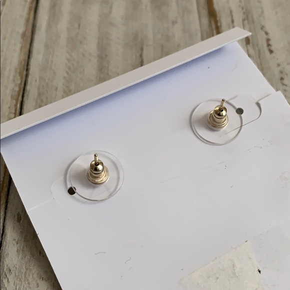 Kendra Scott Temple Stud Earrings Gold NEW - Picture 2 of 8